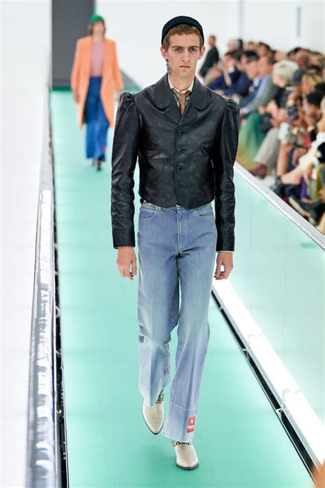 costumi gucci uomo 2020|Gucci Spring 2020 Menswear Fashion Show .